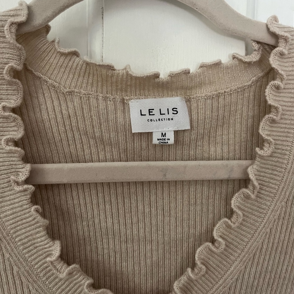 CATIVO size M vintage sand/tan colored bodysuit